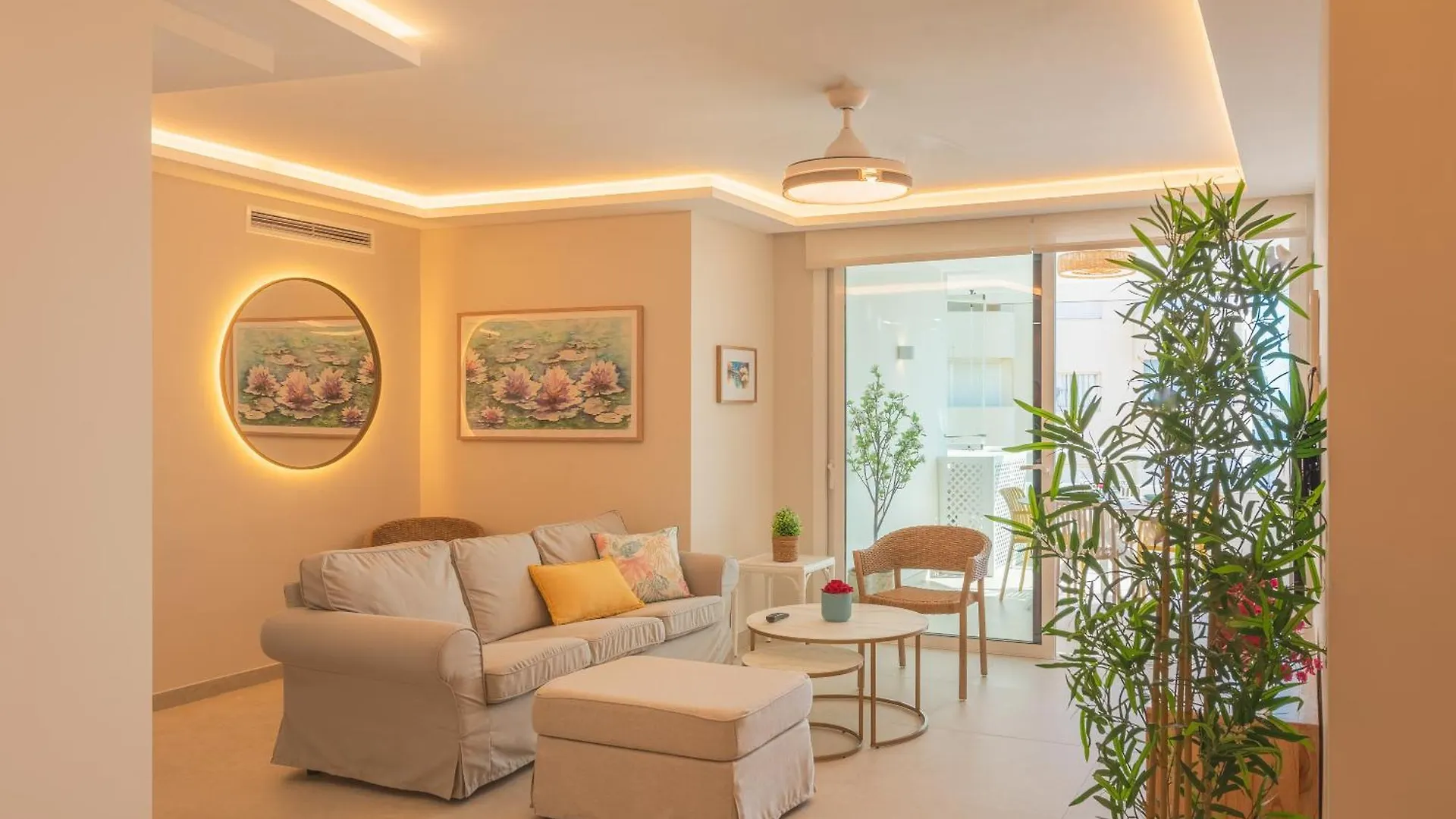 Esteponaciesii 0*, Estepona